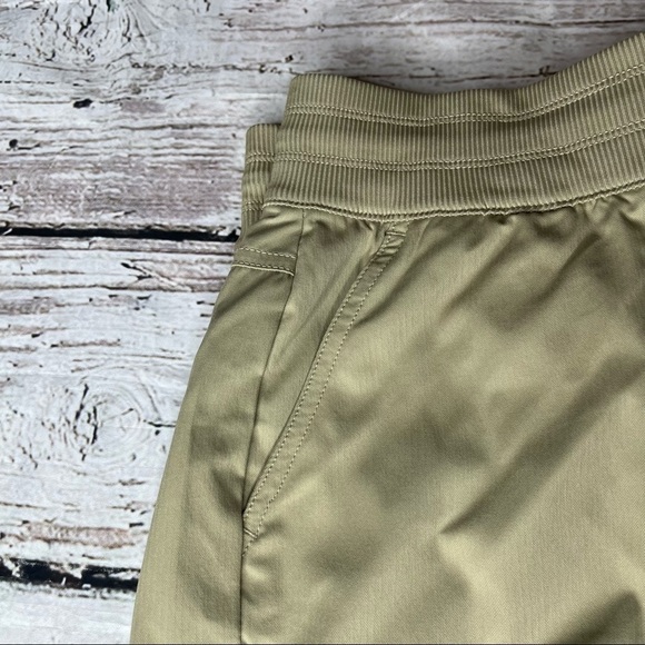 The North Face Aphrodite Motion Shorts Size L - Picture 2 of 7